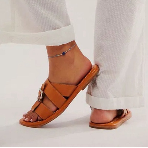 Gorgeous, Free People Sloan Buckle sandal in cinnamon clay❤️ - Picture 4 of 8